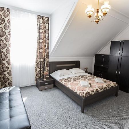 Apartamento Panzió STATUS Hajdúszoboszló Exterior foto