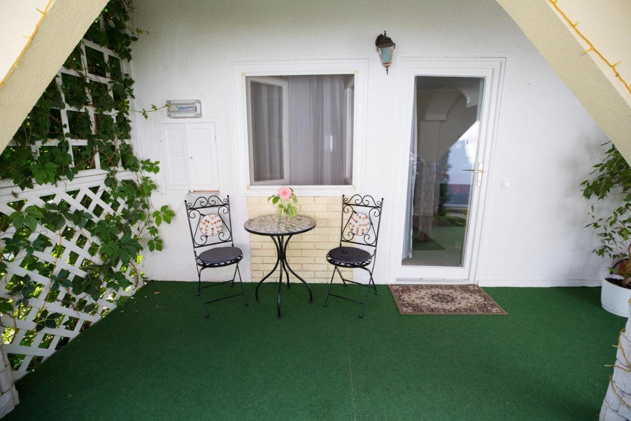 Apartamento Panzió STATUS Hajdúszoboszló Habitación foto